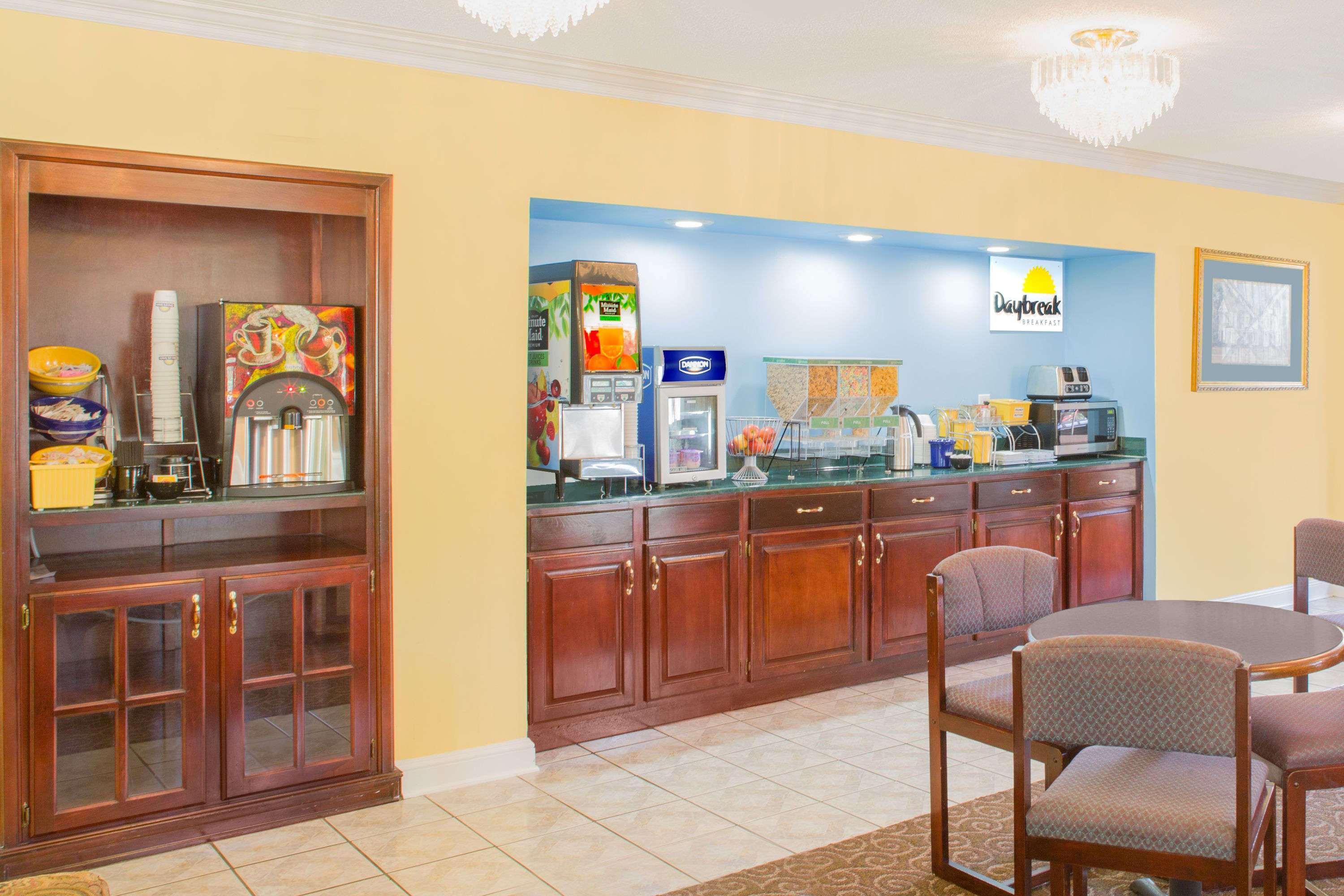 Days Inn By Wyndham Andalusia Luaran gambar